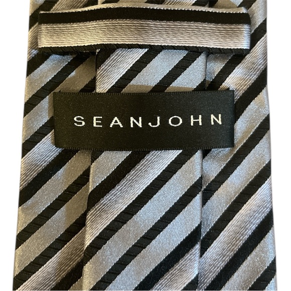 SEAN JOHN Elegant Silk Striped Black and Gray Tie - Picture 4 of 7